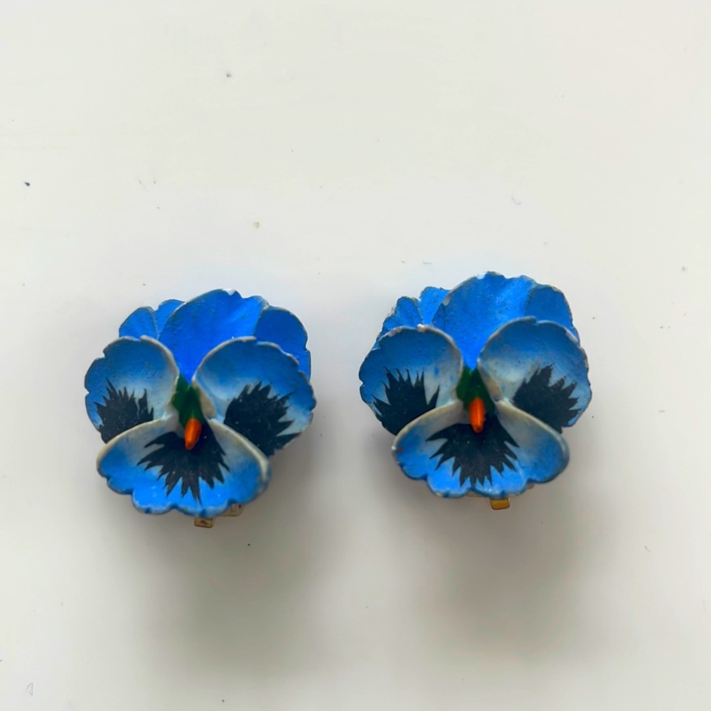 Vintage ceramic flower pansy earrings